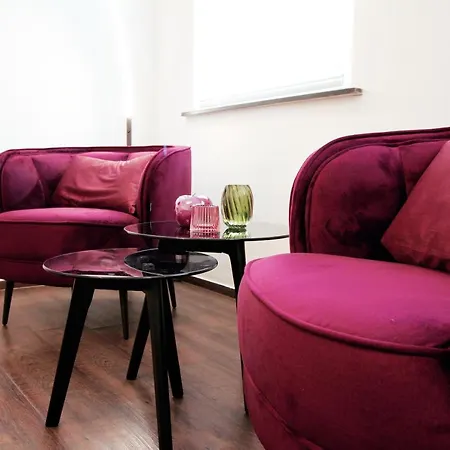 Superior Mit Wifi L 400m Bis Uni L Messe L Iga 27 L Zoo Dui Apartmán *
