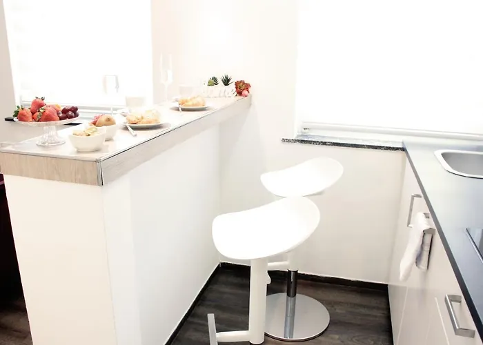 Appartamento Superior Mit Wifi L 400m Bis Uni L Messe L Iga 27 L Zoo Dui *